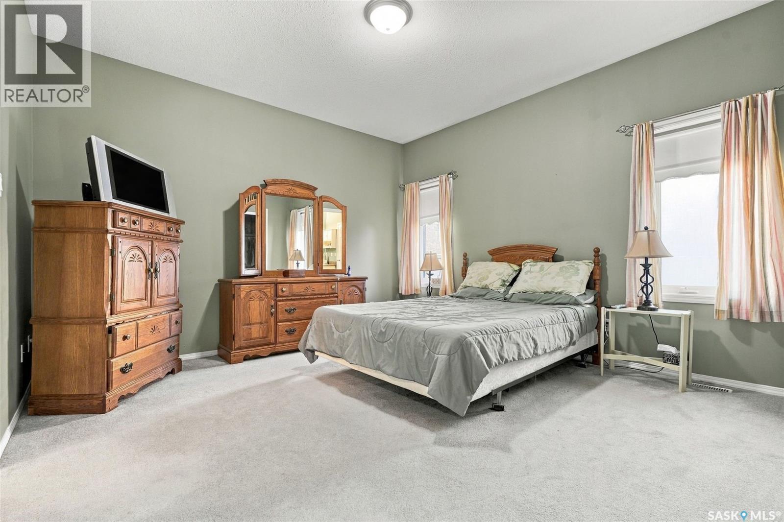 726 Penner Place, Martensville, SK