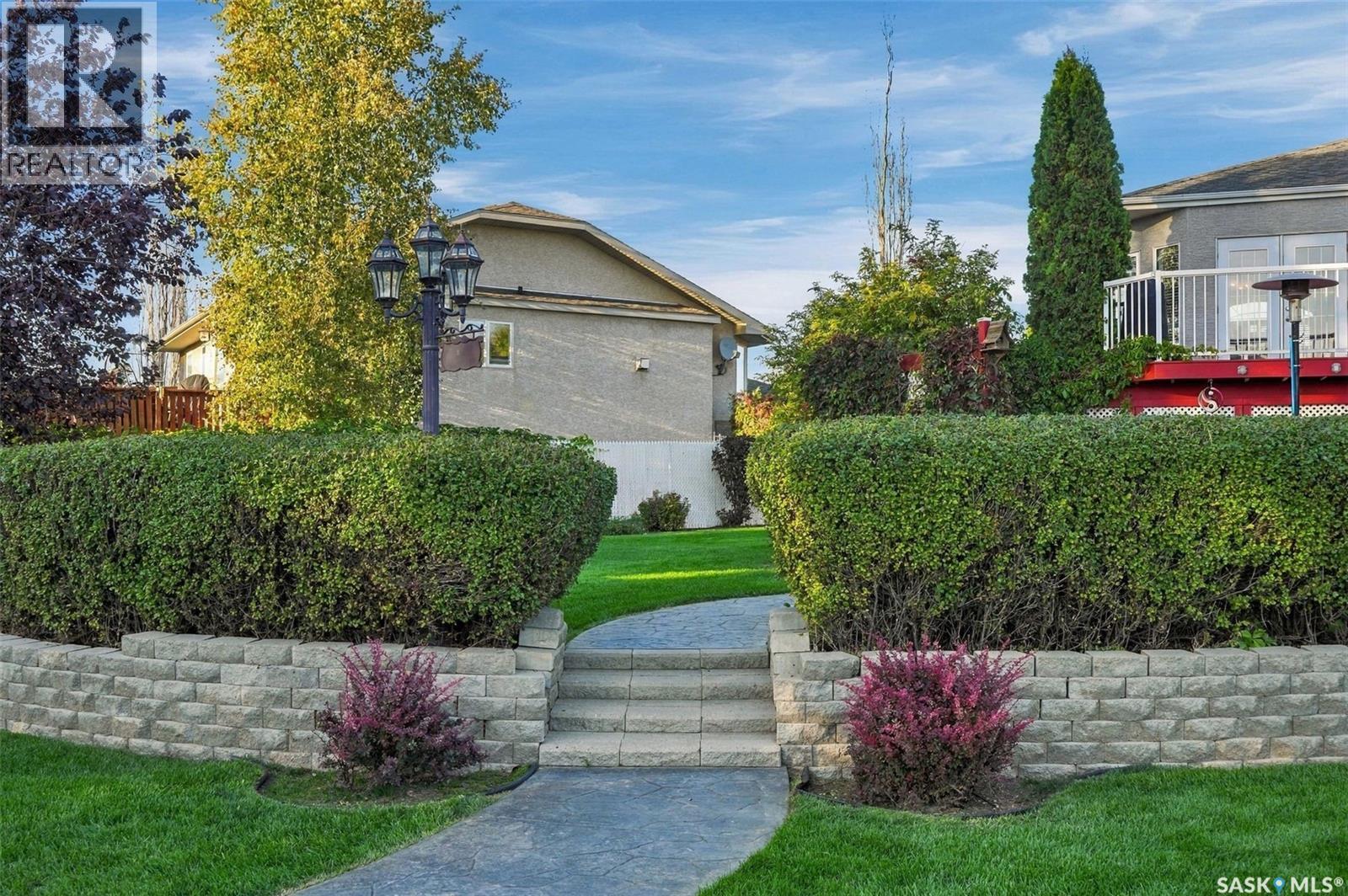 726 Penner Place, Martensville, SK