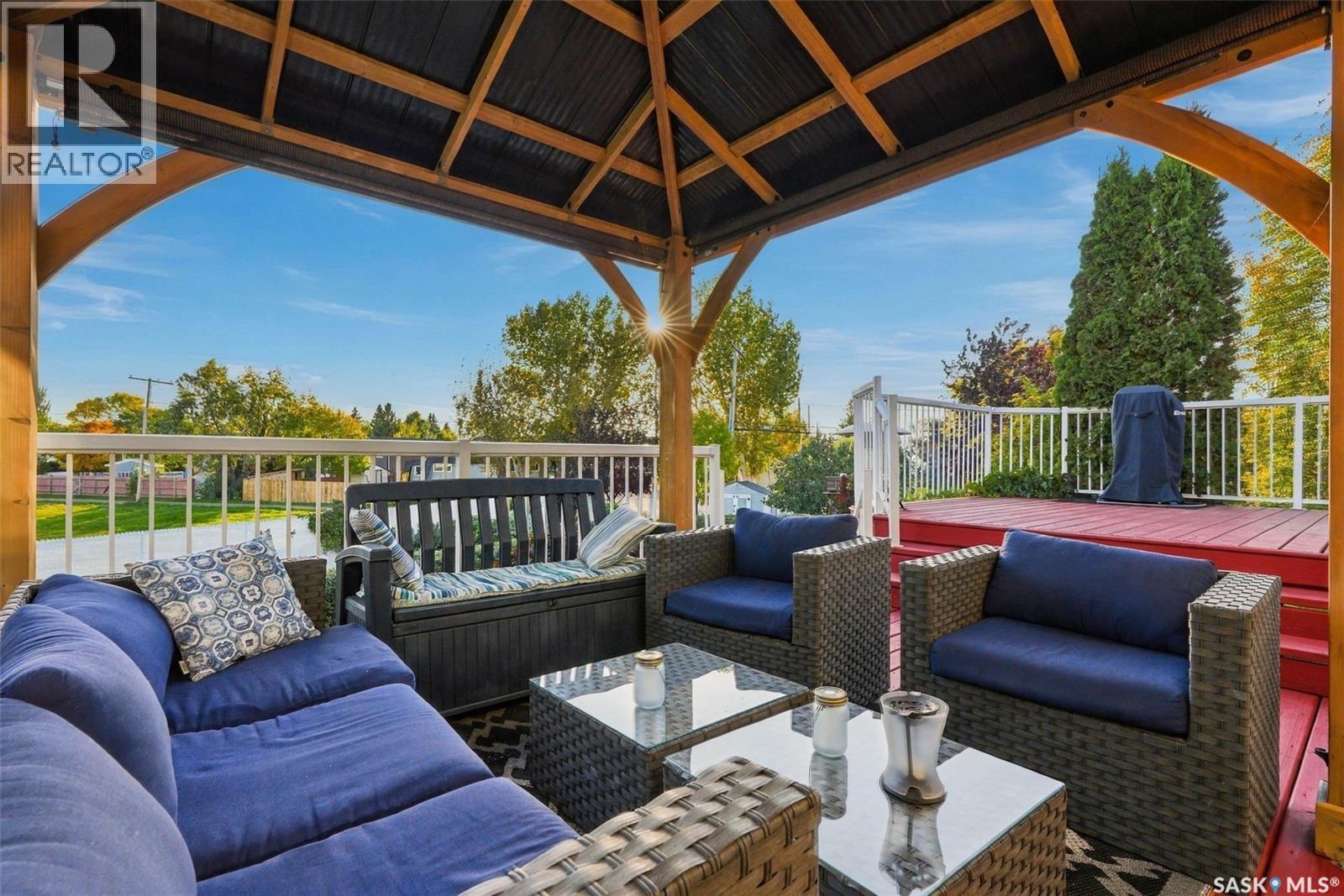 726 Penner Place, Martensville, SK