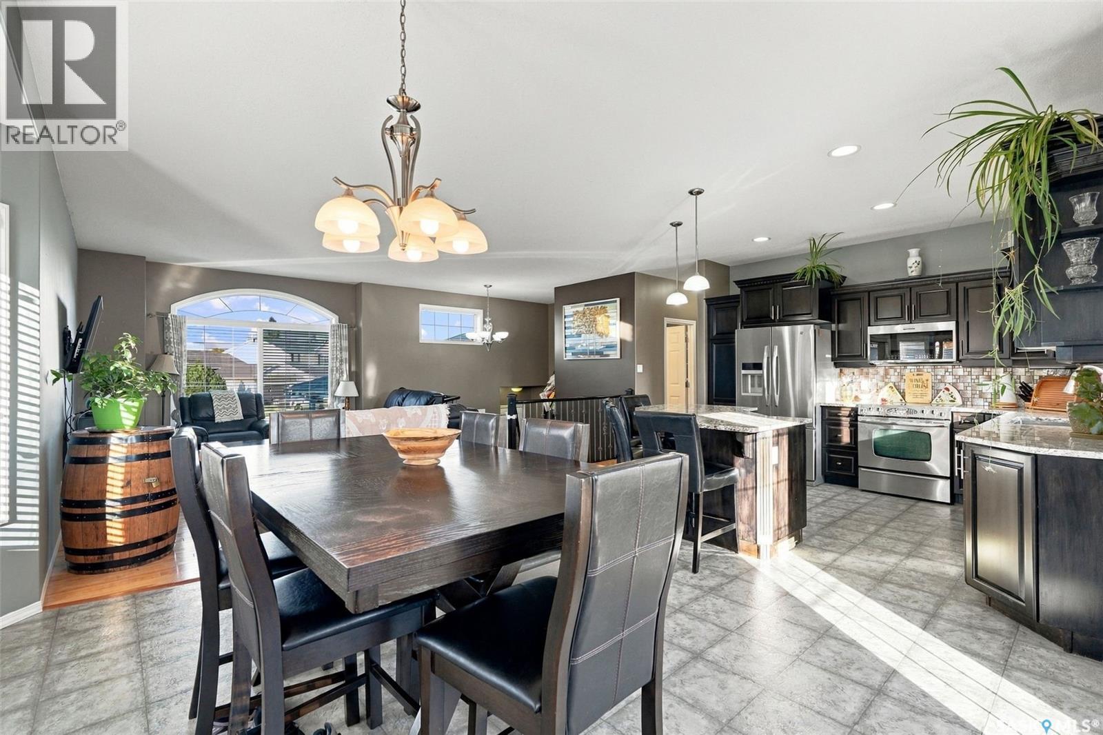 726 Penner Place, Martensville, SK