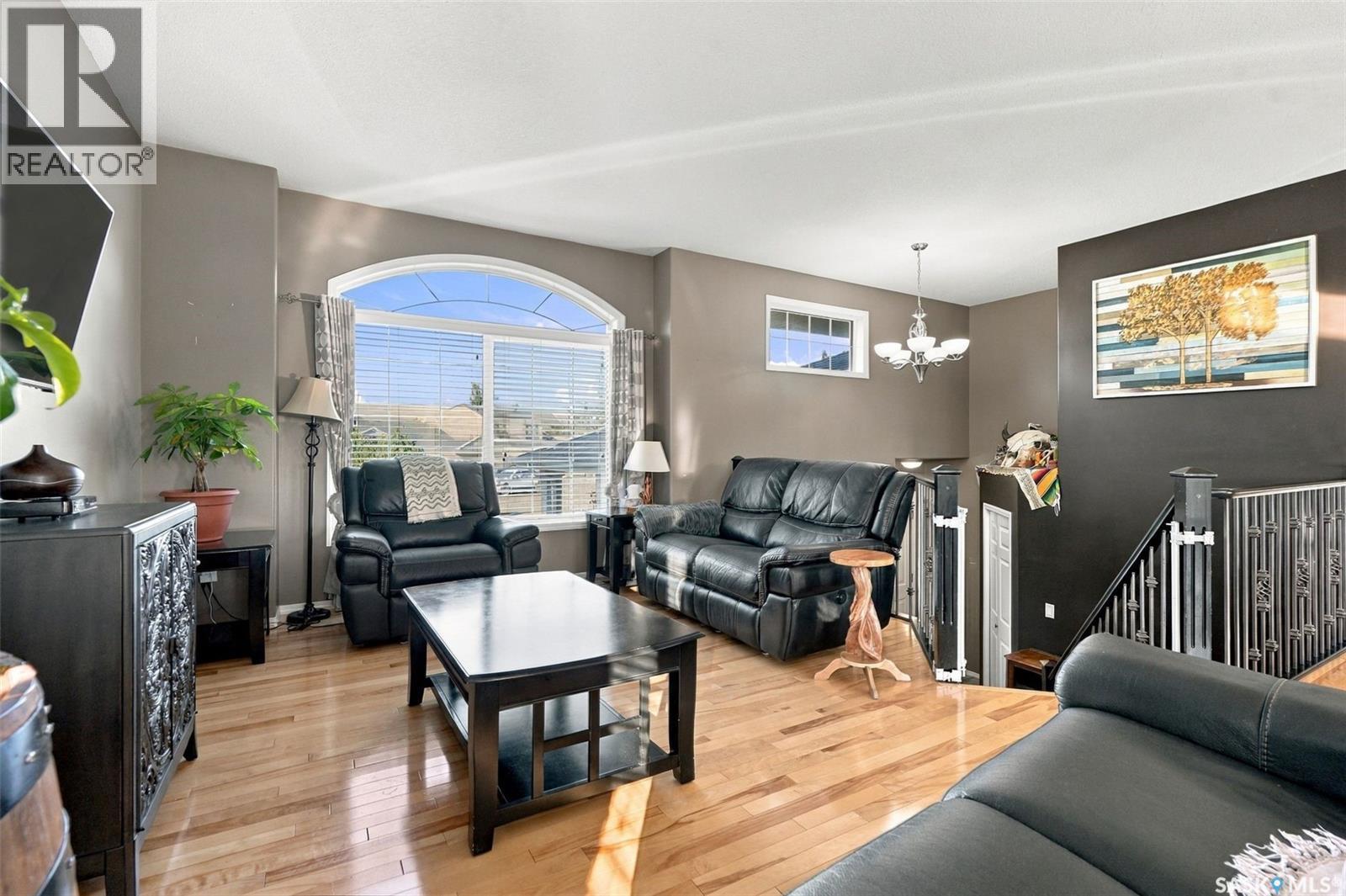 726 Penner Place, Martensville, SK