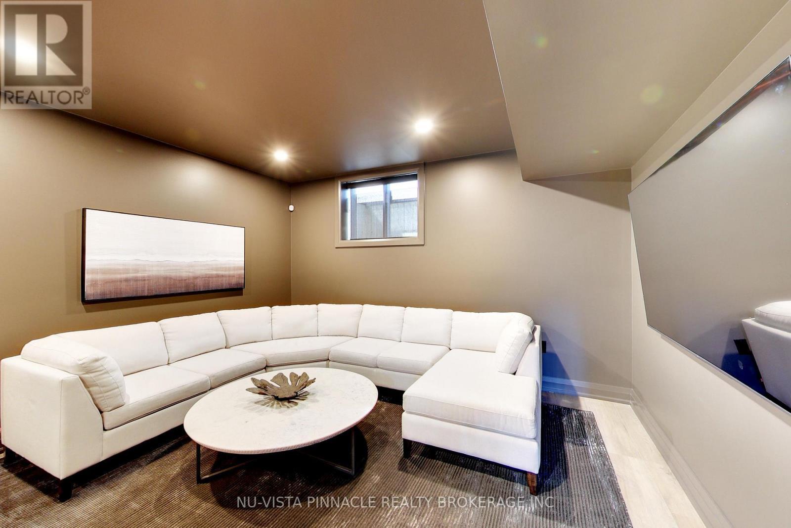 1643 Upper West Avenue, London South (South B), ON