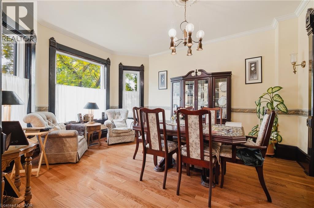 295 Livingstone Avenue N, Listowel, ON