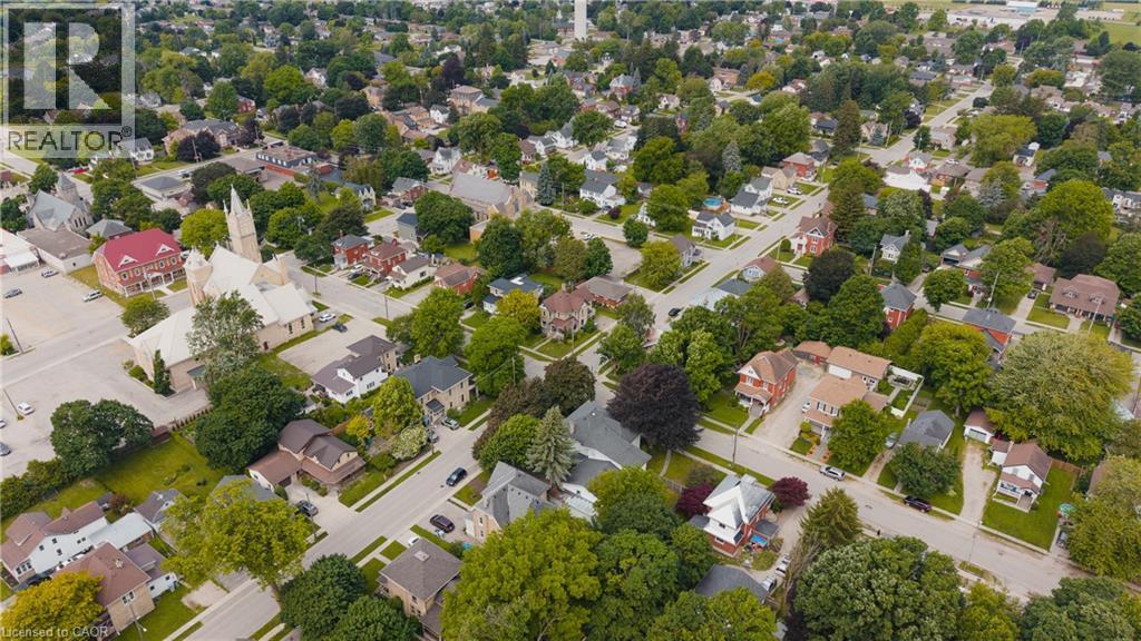 295 Livingstone Avenue N, Listowel, ON