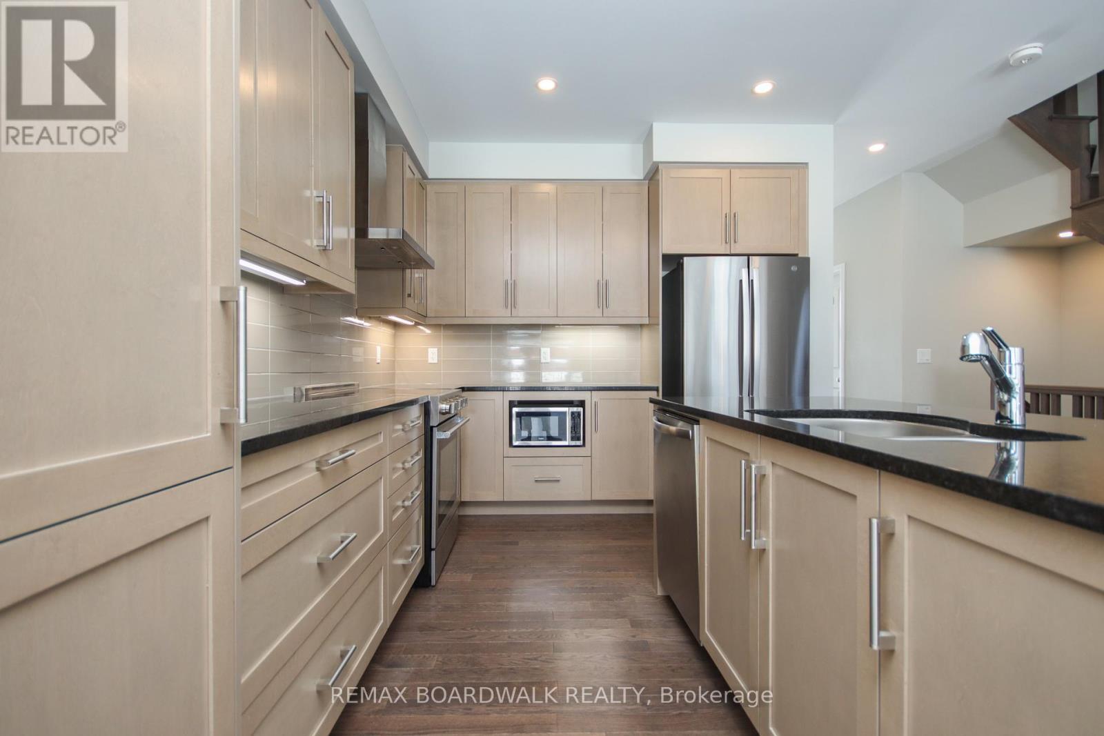 74 Michael Stoqua Street, Ottawa, ON