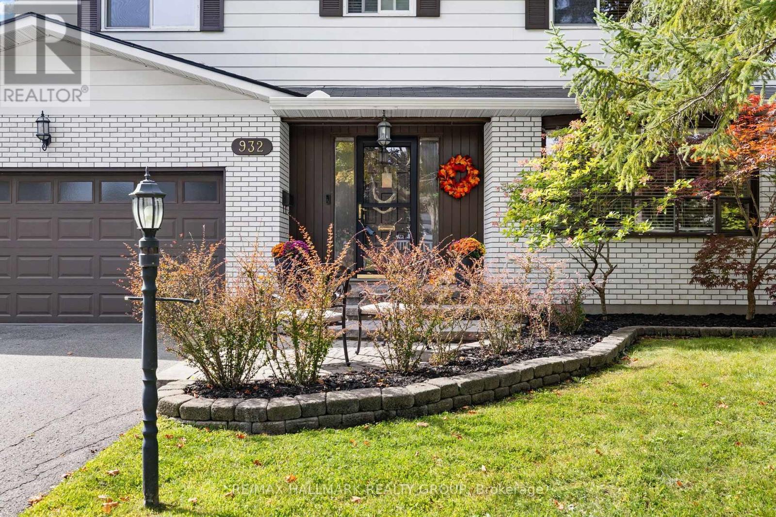 932 Dresden Crescent, Ottawa, ON