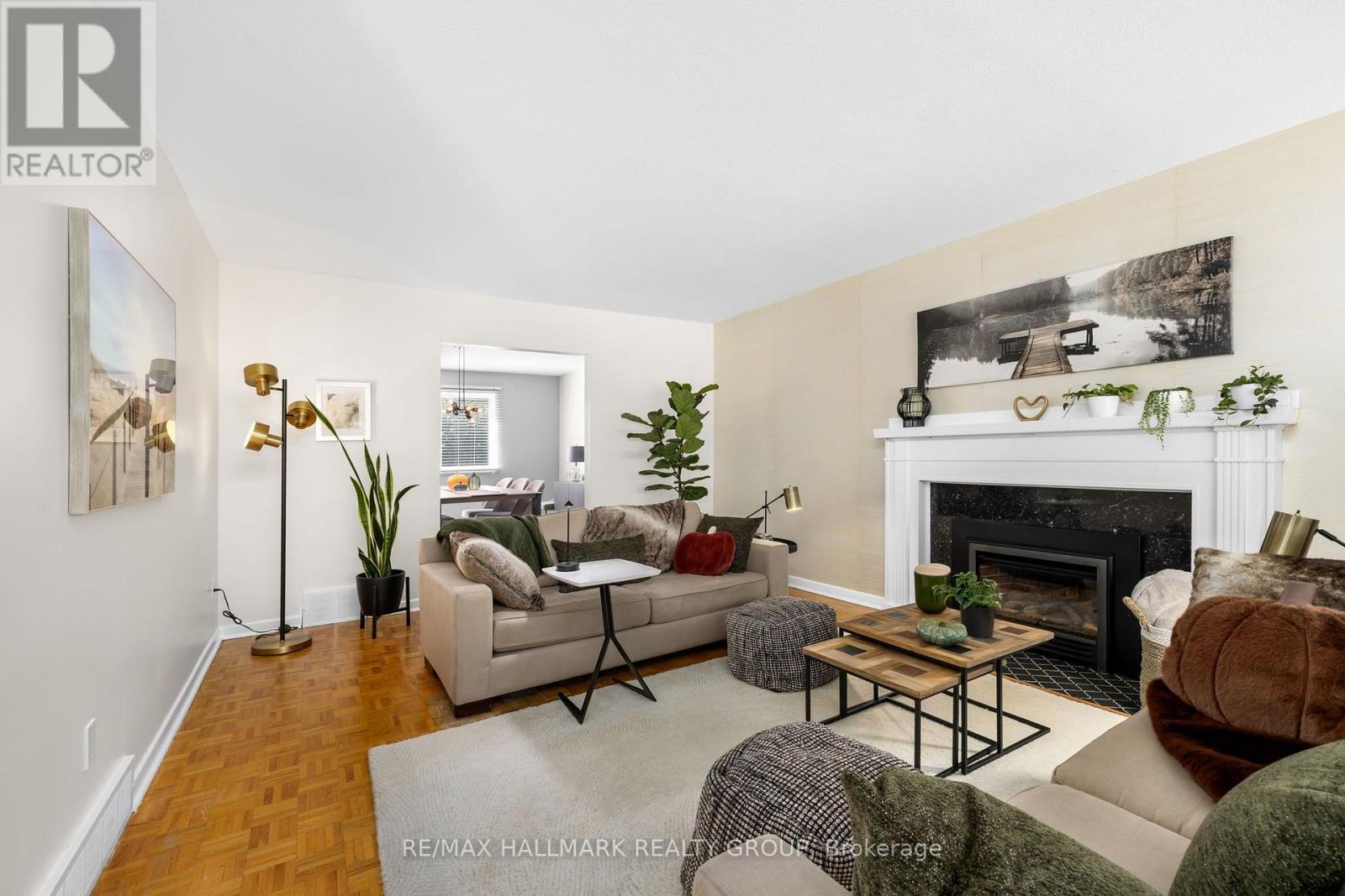 932 Dresden Crescent, Ottawa, ON