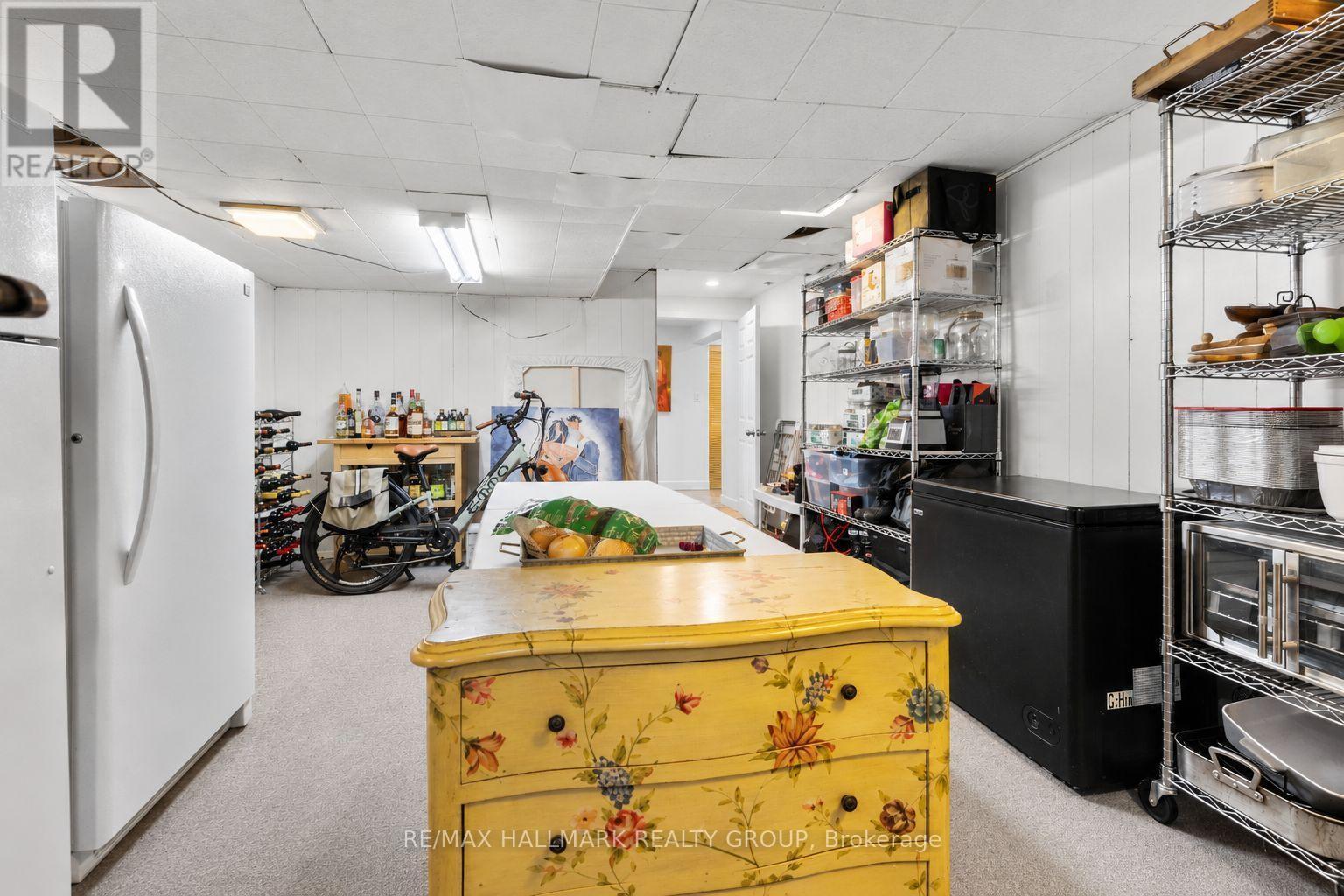 932 Dresden Crescent, Ottawa, ON