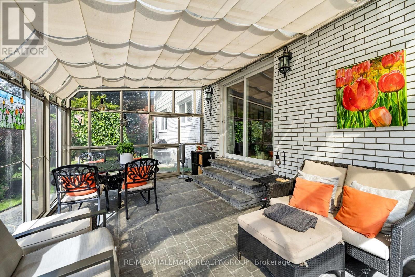 932 Dresden Crescent, Ottawa, ON