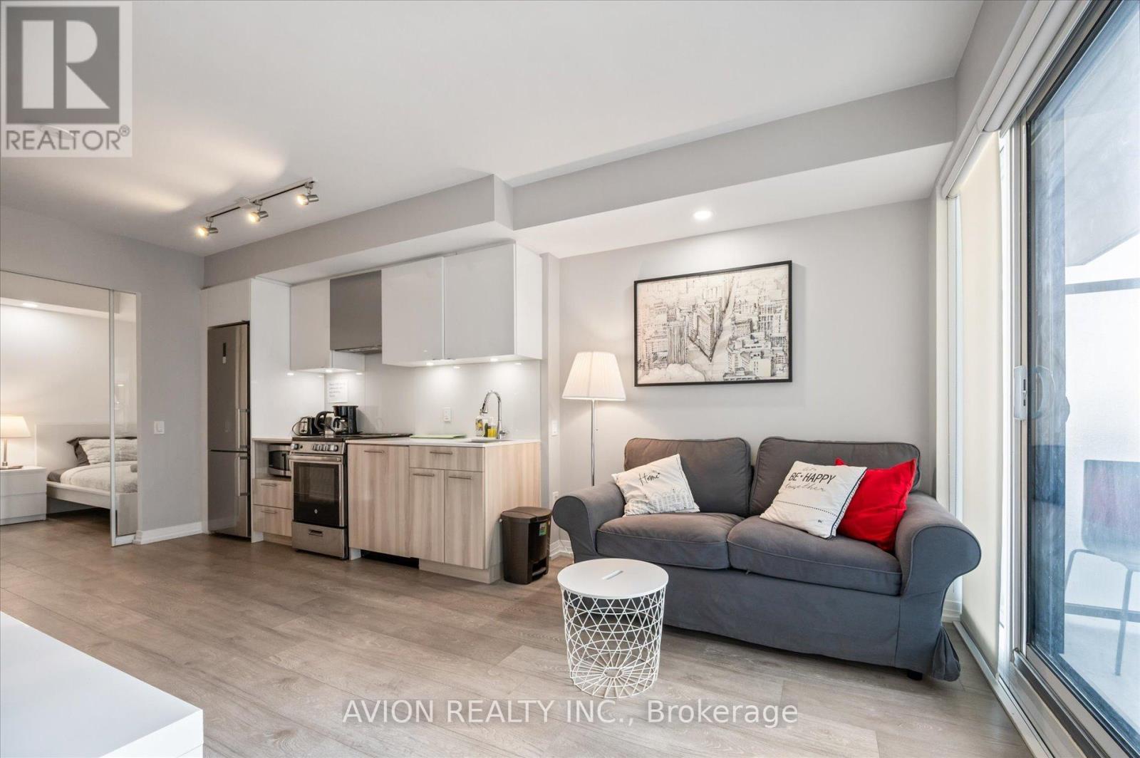 1120 - 251 Jarvis Street, Toronto, ON