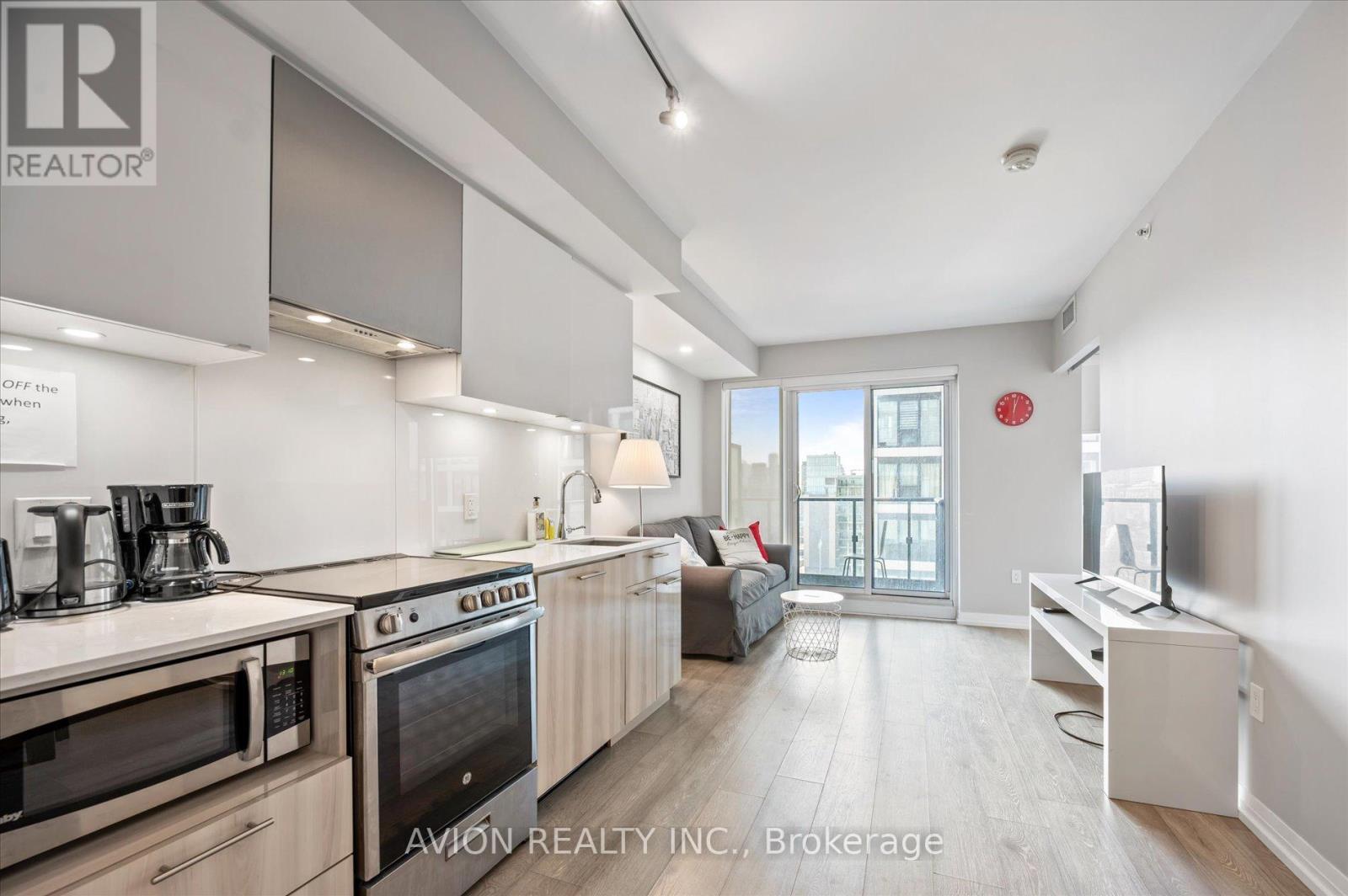1120 - 251 Jarvis Street, Toronto, ON