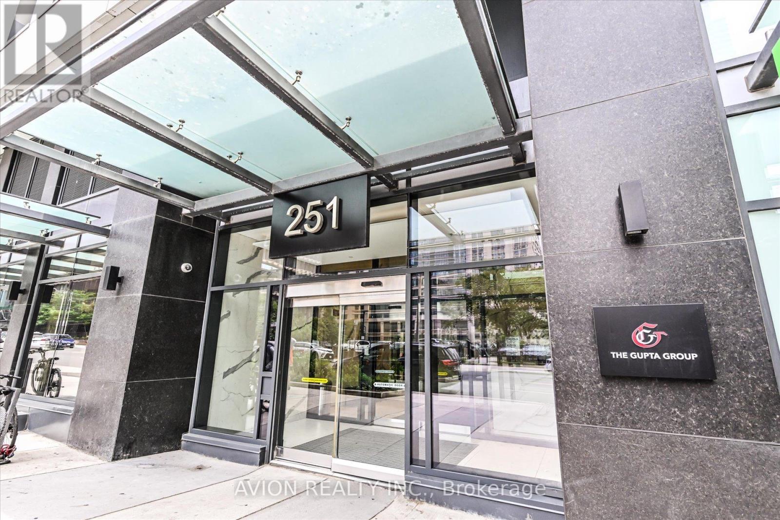 1120 - 251 Jarvis Street, Toronto, ON