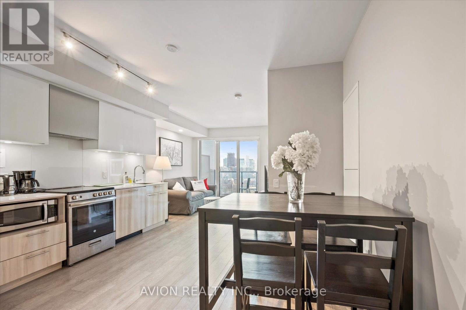 1120 - 251 Jarvis Street, Toronto, ON