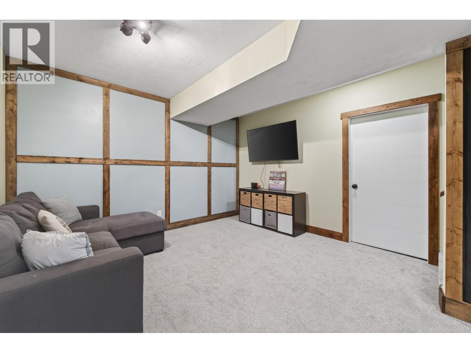 882 Eagleson Crescent, Lillooet, BC
