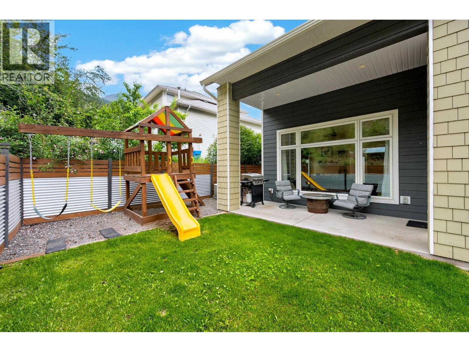 882 Eagleson Crescent, Lillooet, BC