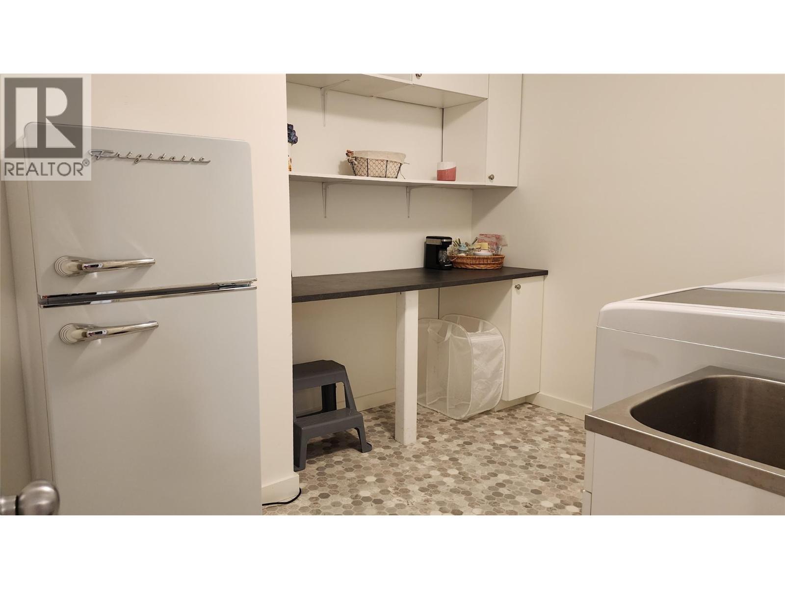 459 Whitman Way, Warfield, BC