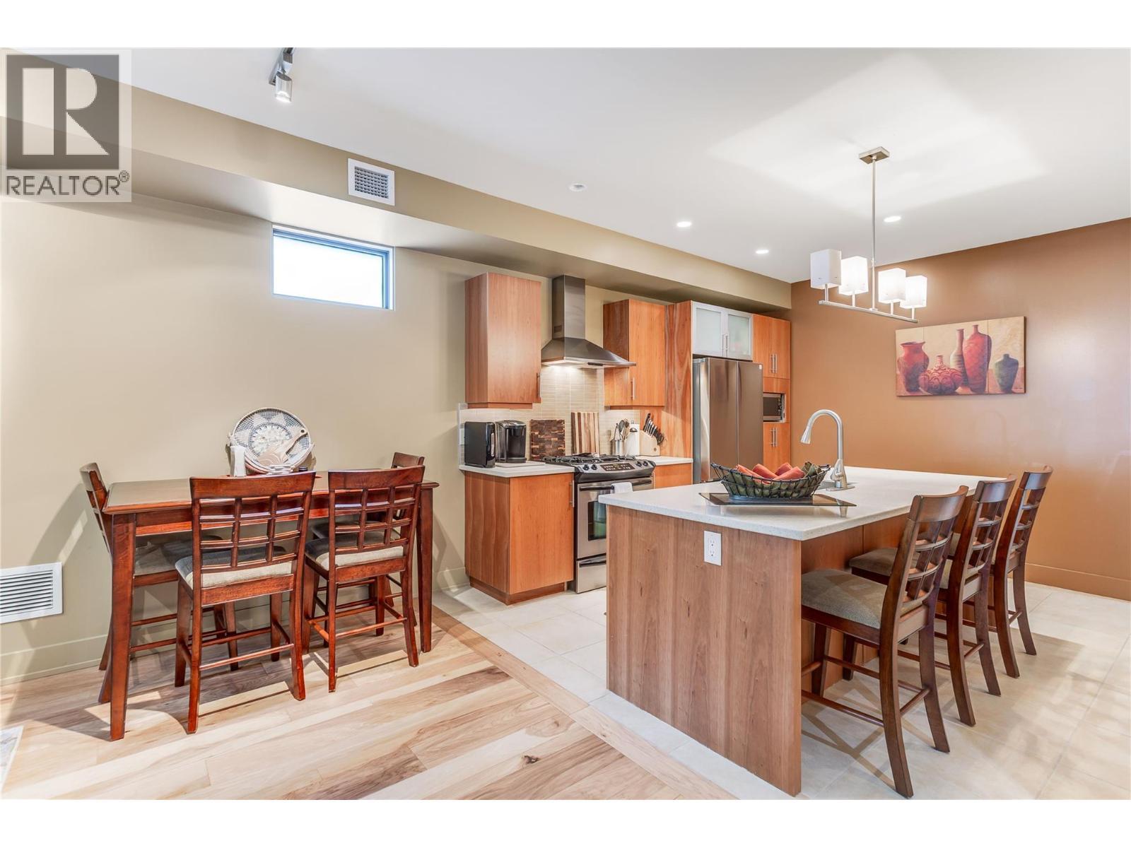 446 West Avenue Unit# 102, Kelowna, BC