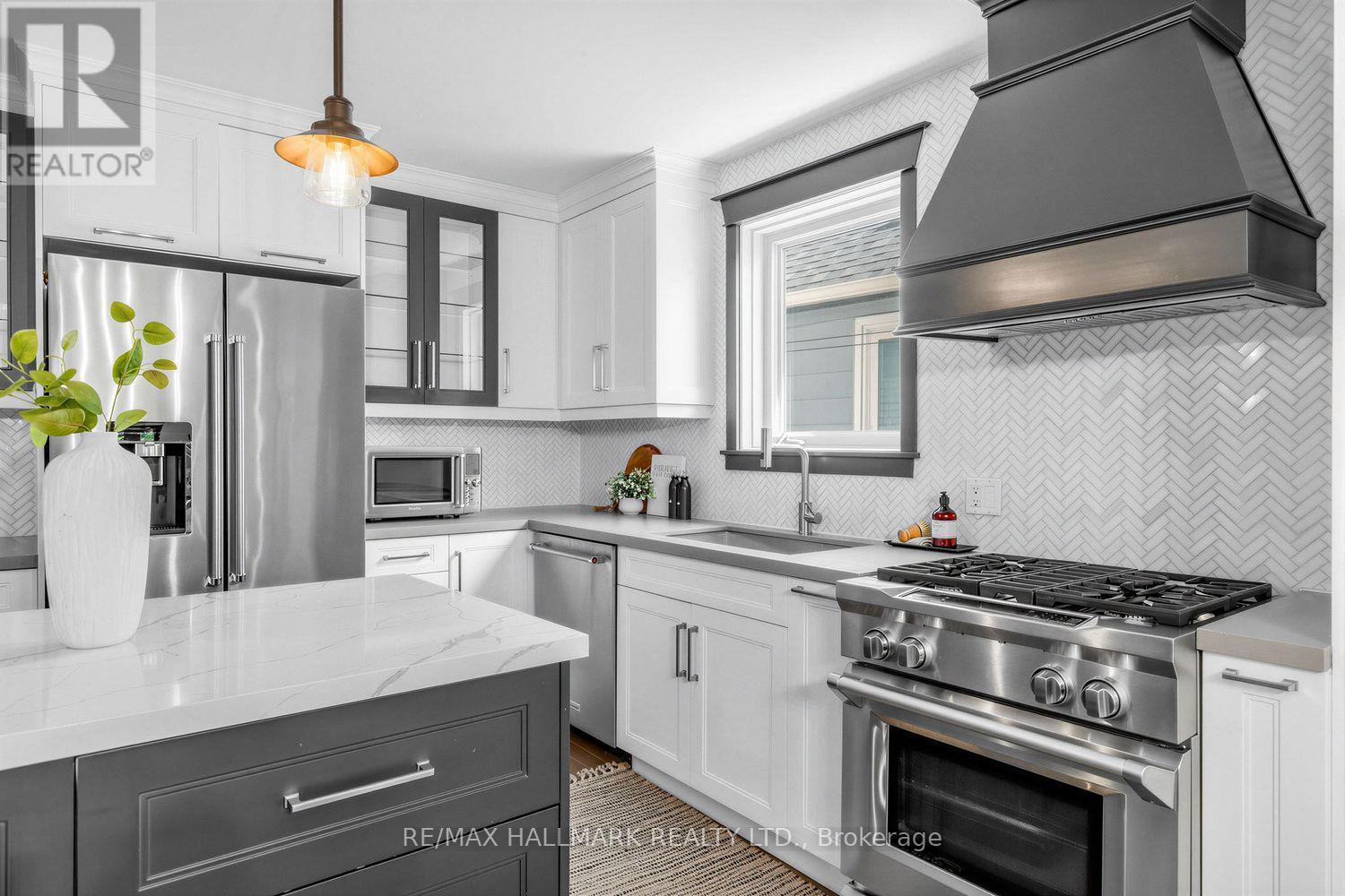 703 Mortimer Avenue, Toronto, ON