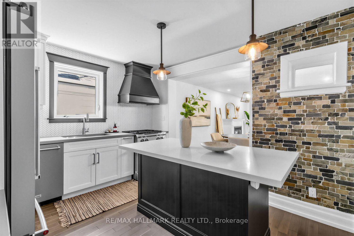 703 Mortimer Avenue, Toronto, ON