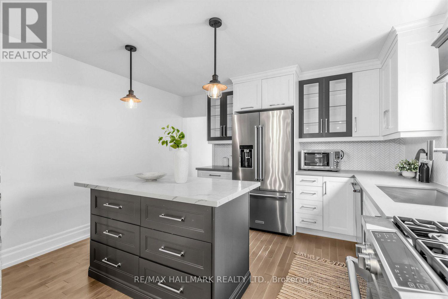 703 Mortimer Avenue, Toronto, ON