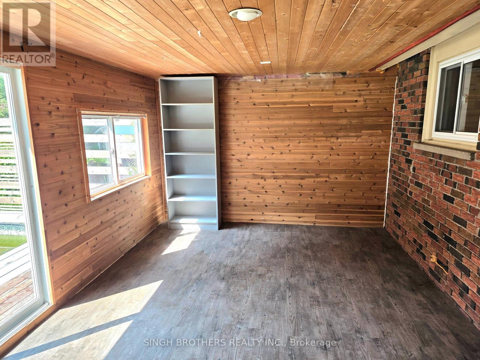 Sunroom - 149 Rice Road, Welland, ON