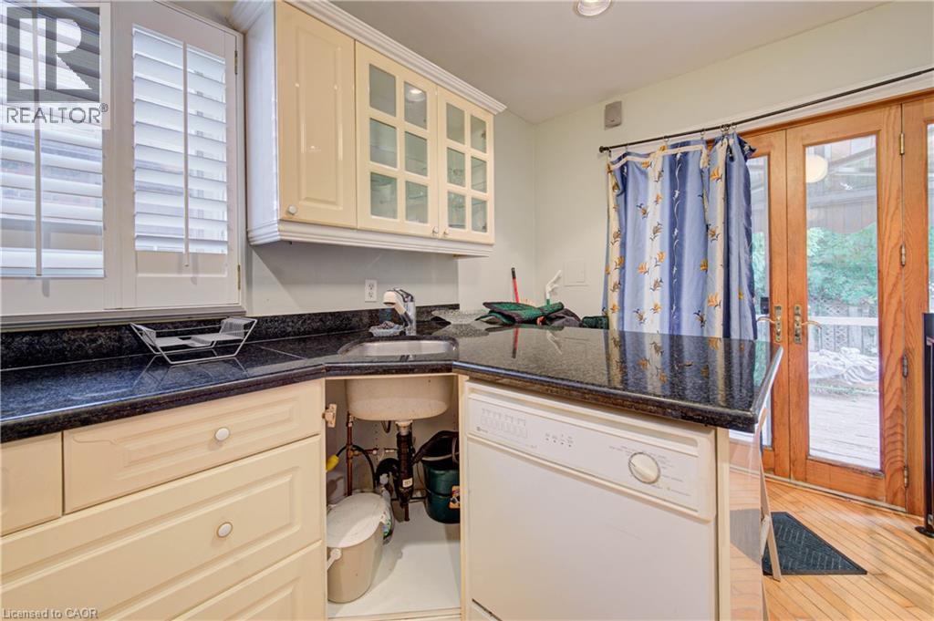 125 Haddon Avenue S, Hamilton, ON