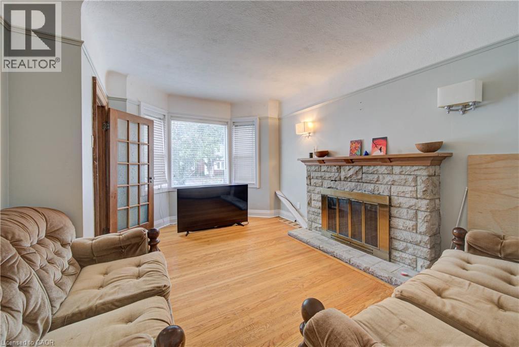 125 Haddon Avenue S, Hamilton, ON