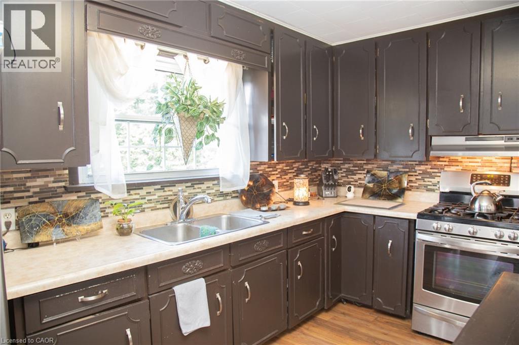 909 Windham Rd 13 Road, Simcoe, ON