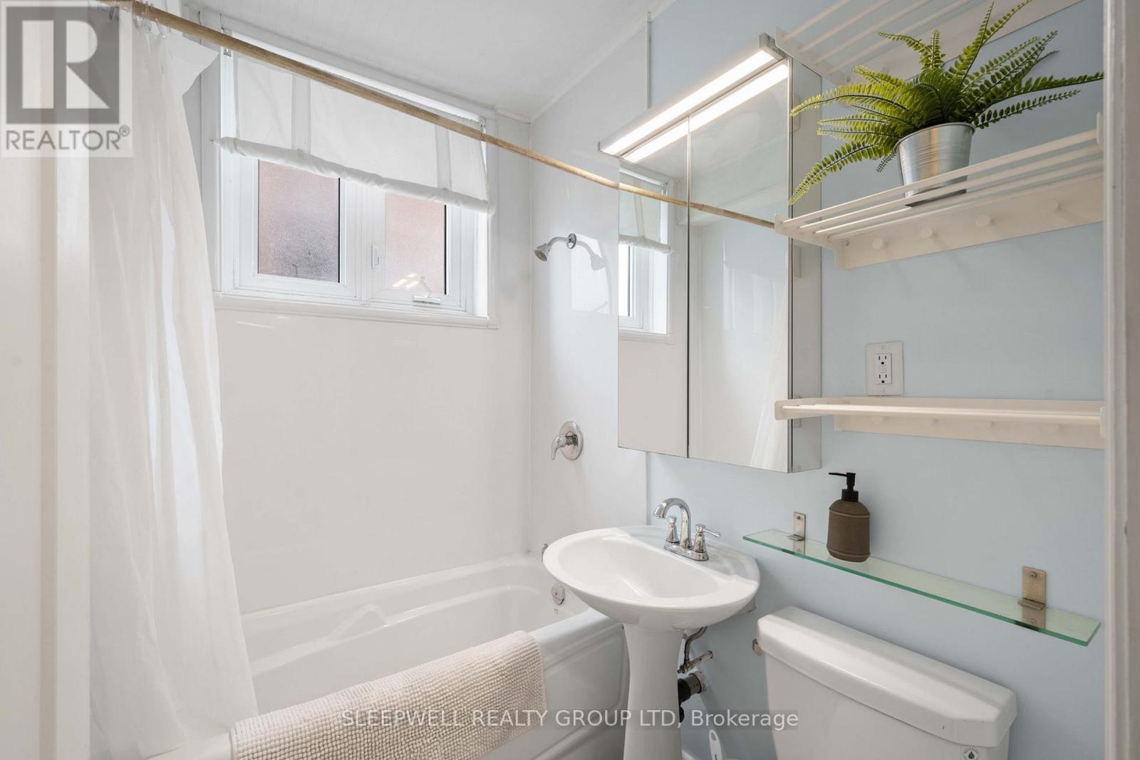 1A - 180 Augusta Street, Ottawa, ON