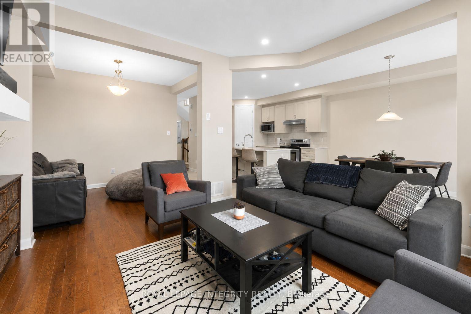 142 Shallow Pond Place E, Ottawa, ON