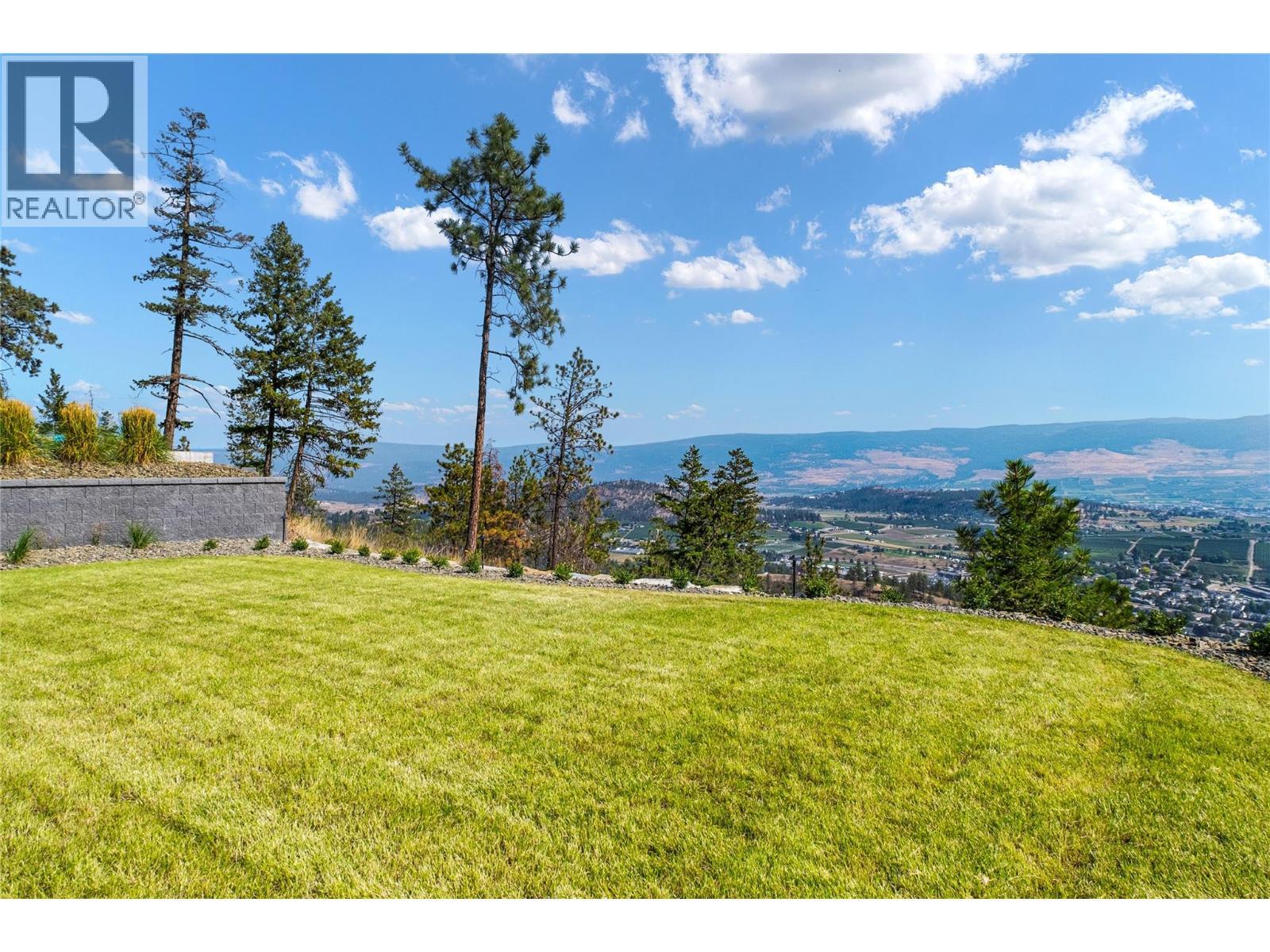 258 Summer Wood Drive, Kelowna, BC
