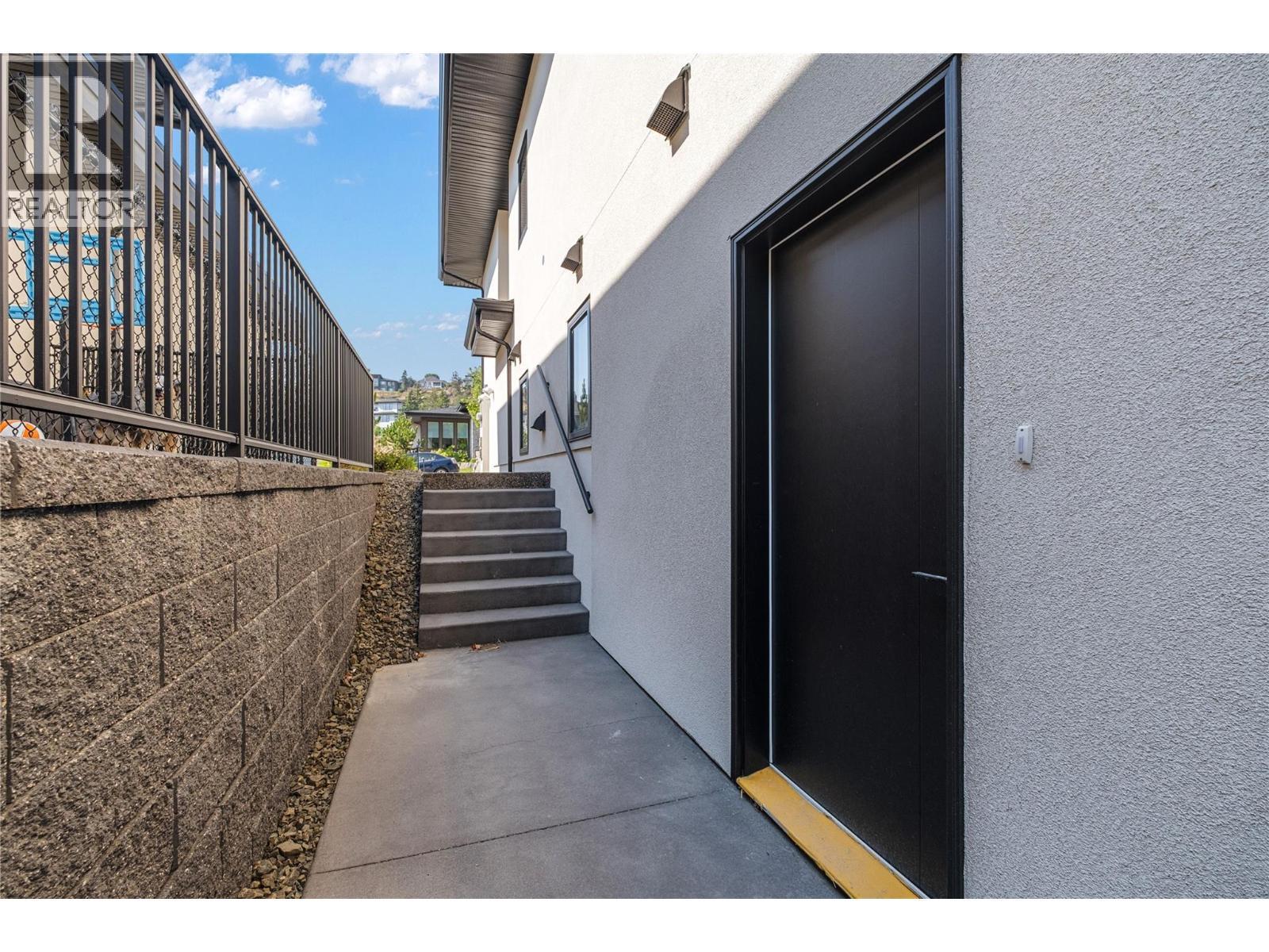 258 Summer Wood Drive, Kelowna, BC