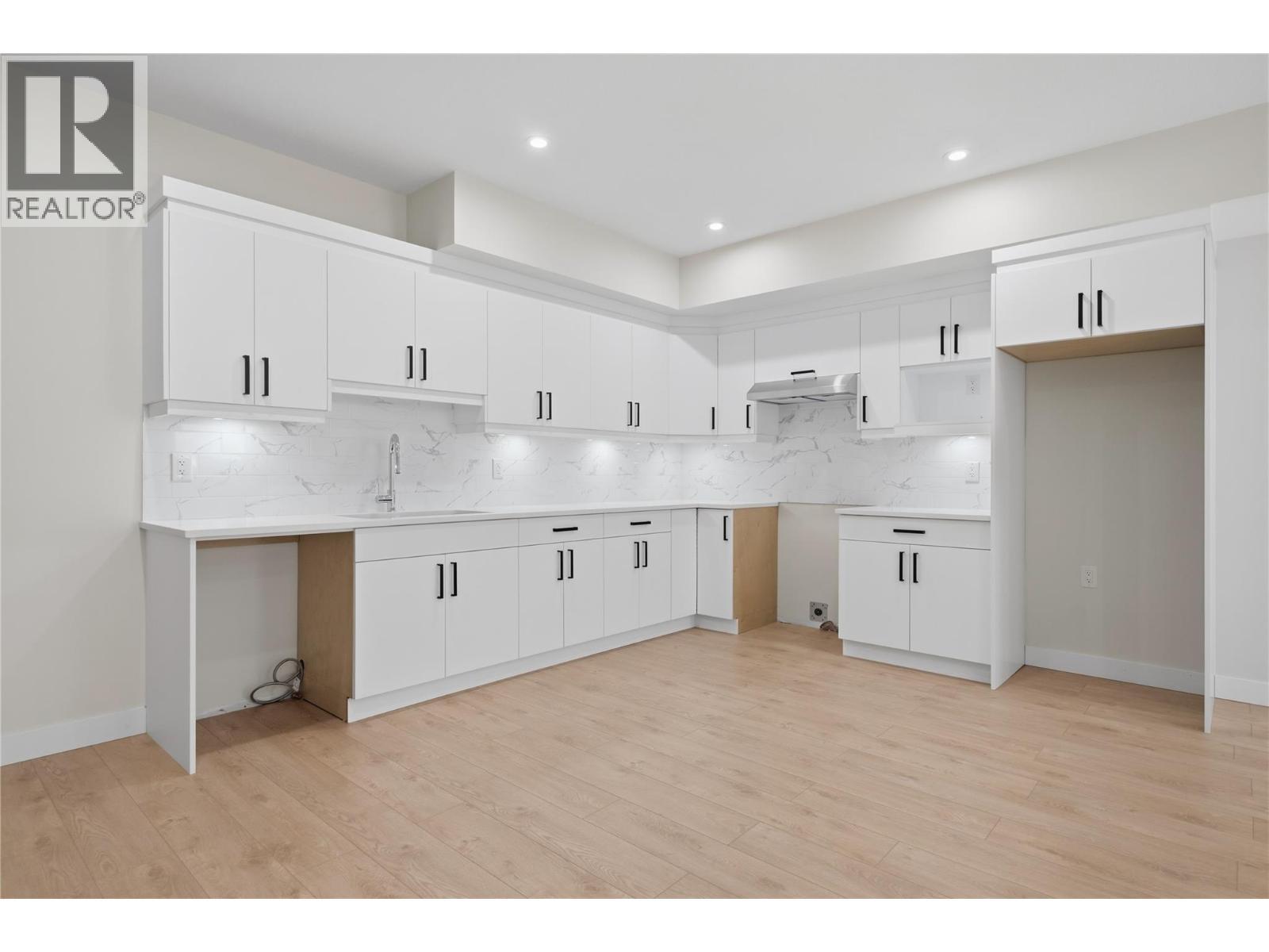 258 Summer Wood Drive, Kelowna, BC