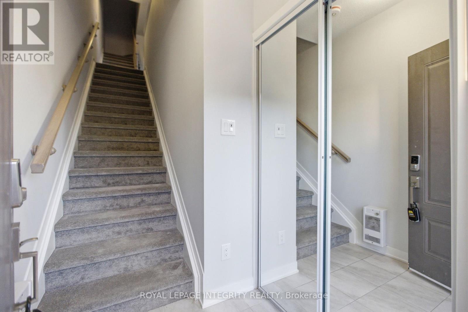 302 Parnian Private, Ottawa, ON