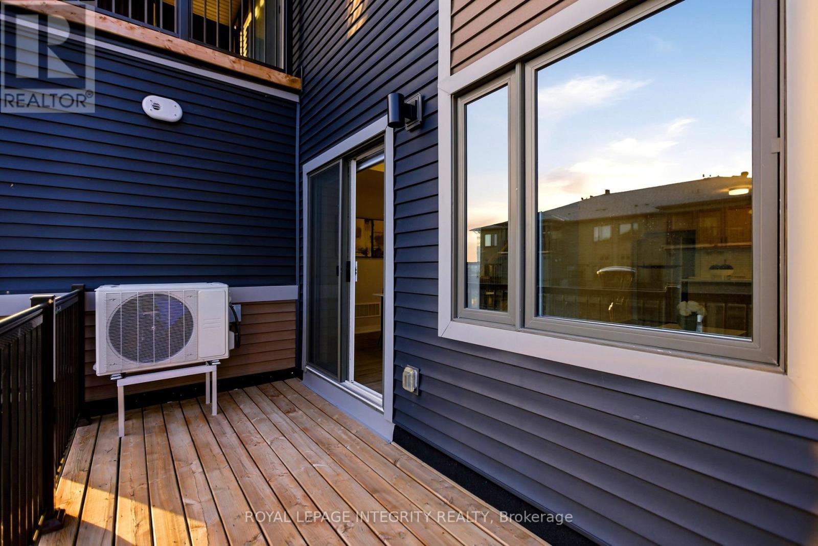 302 Parnian Private, Ottawa, ON