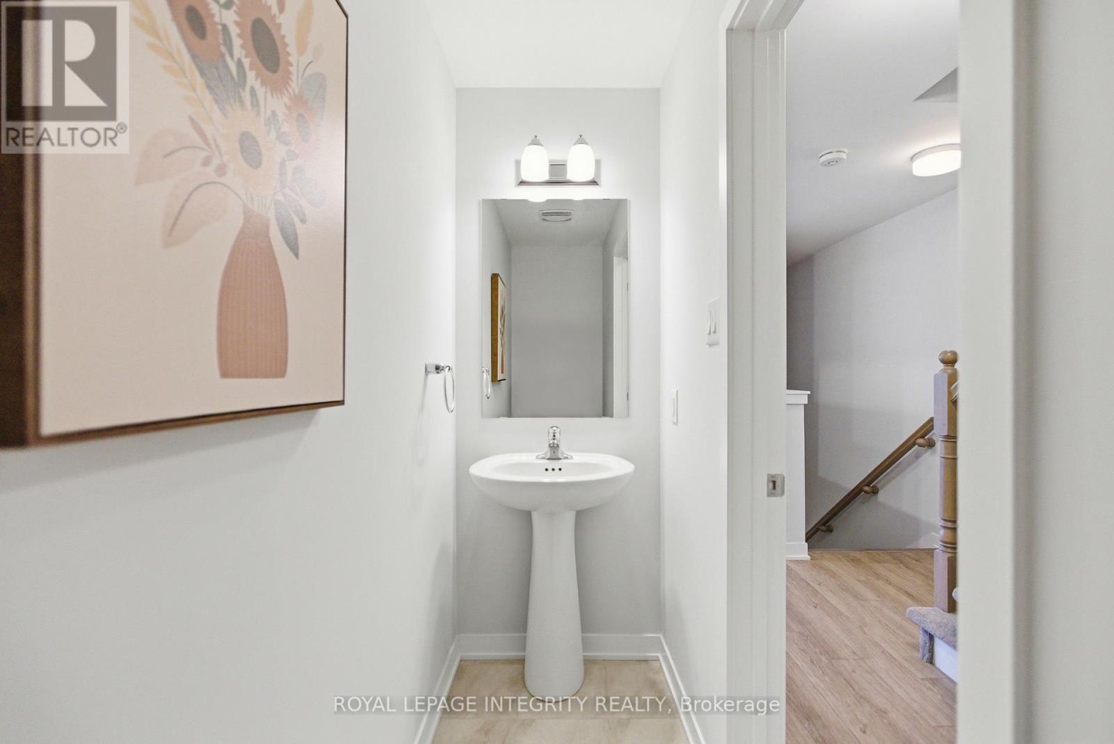 302 Parnian Private, Ottawa, ON