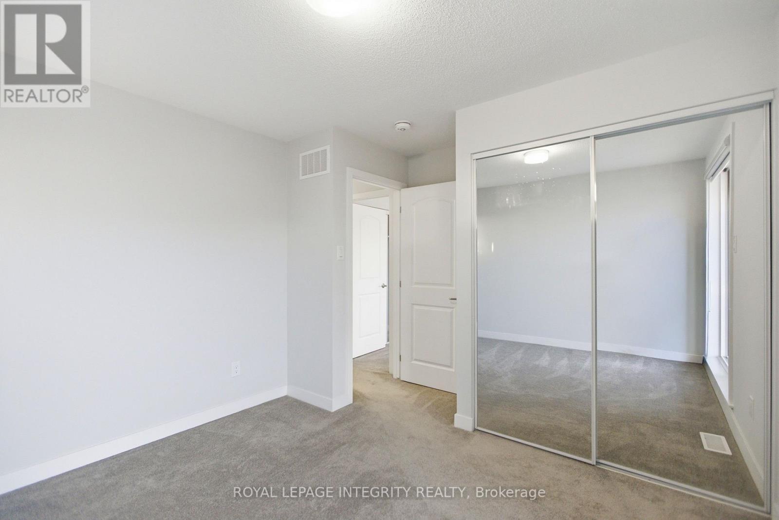 302 Parnian Private, Ottawa, ON