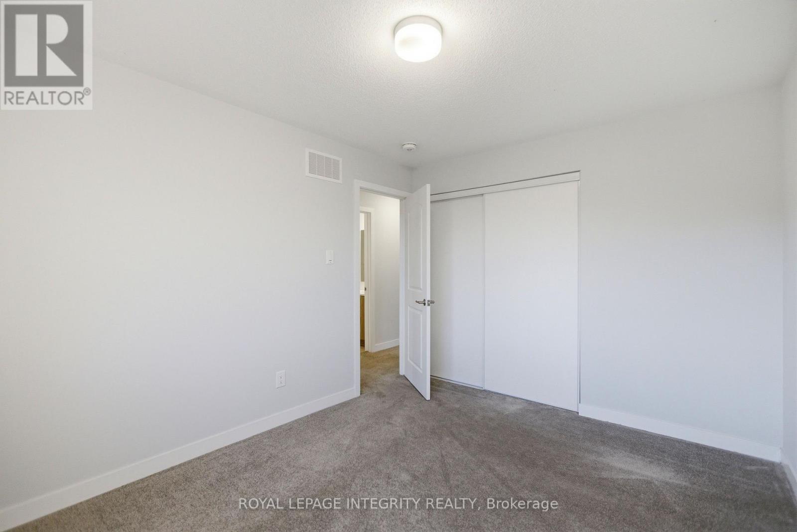 302 Parnian Private, Ottawa, ON