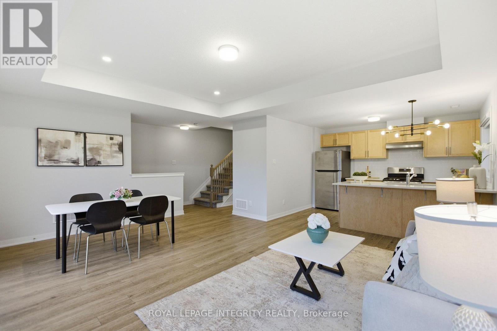 302 Parnian Private, Ottawa, ON