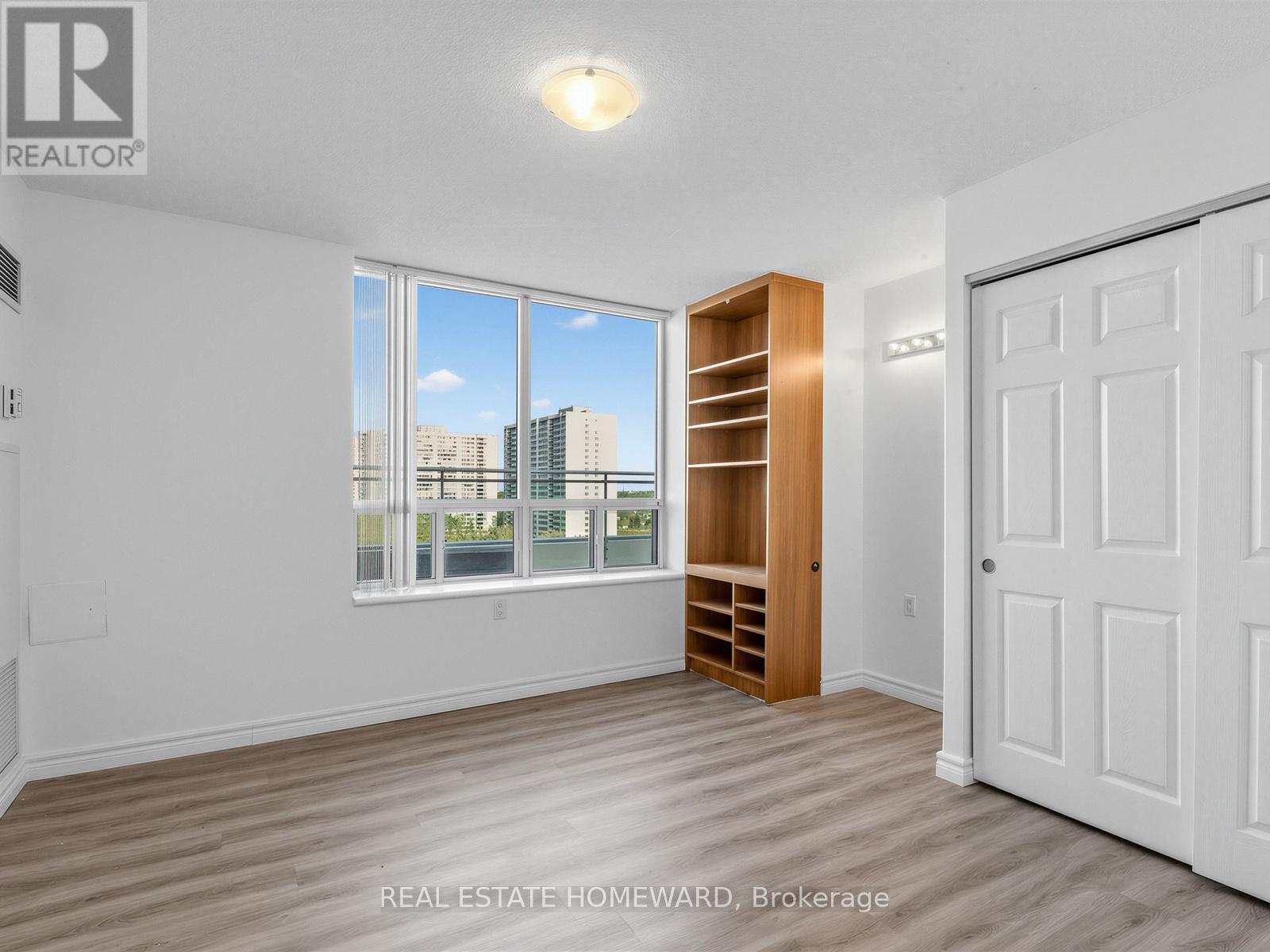 1102 - 2800 Warden Avenue, Toronto, ON