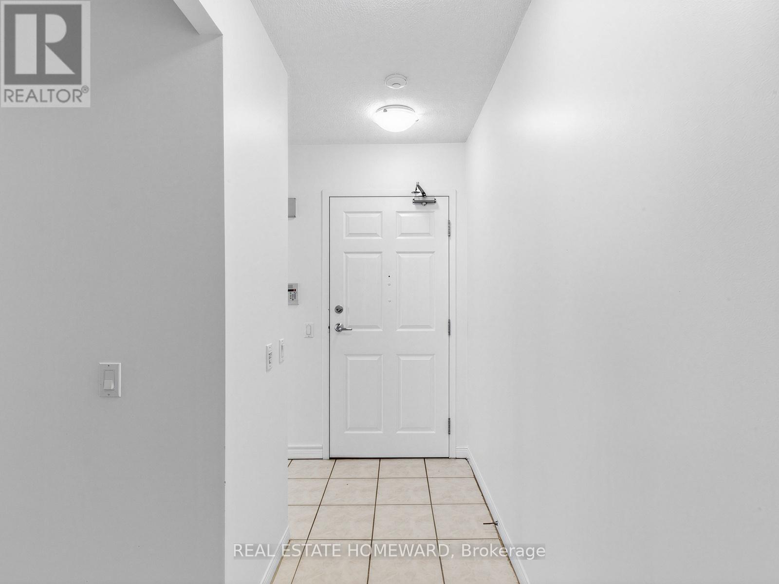 Entrance to unit - 1102 - 2800 Warden Avenue, Toronto, ON