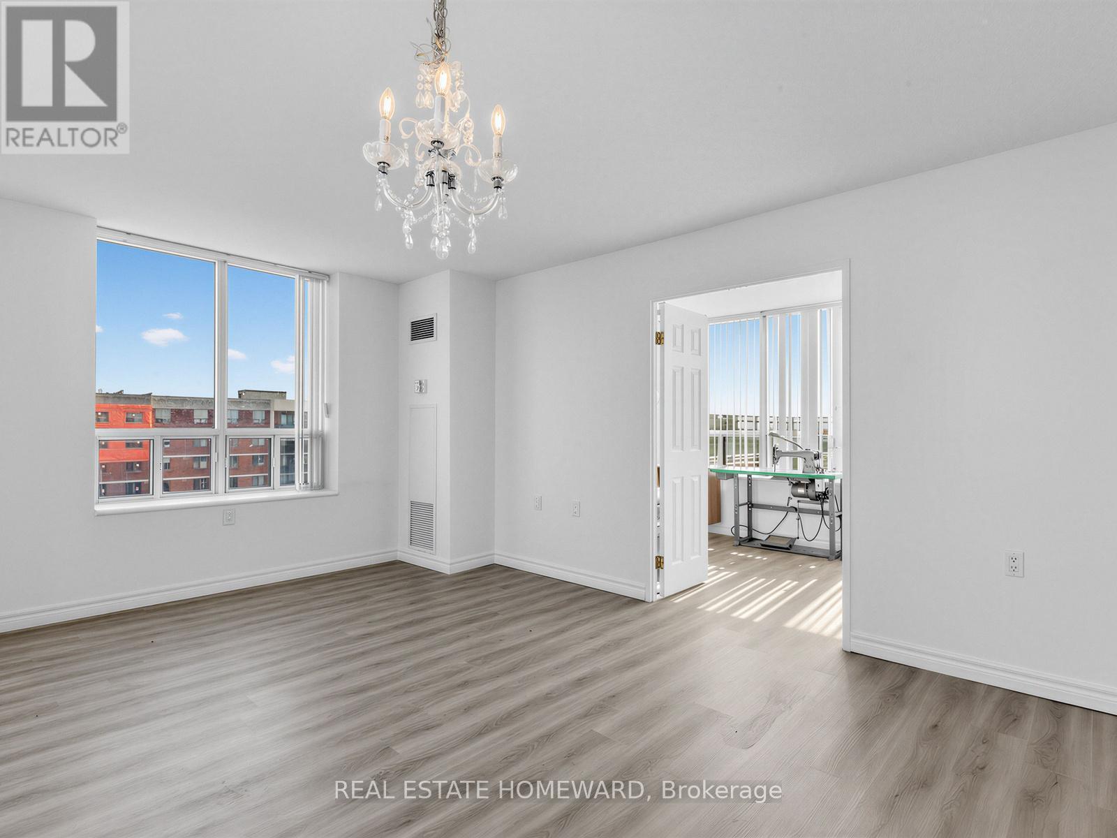 Spacious Living and Dining Room area - 1102 - 2800 Warden Avenue, Toronto, ON