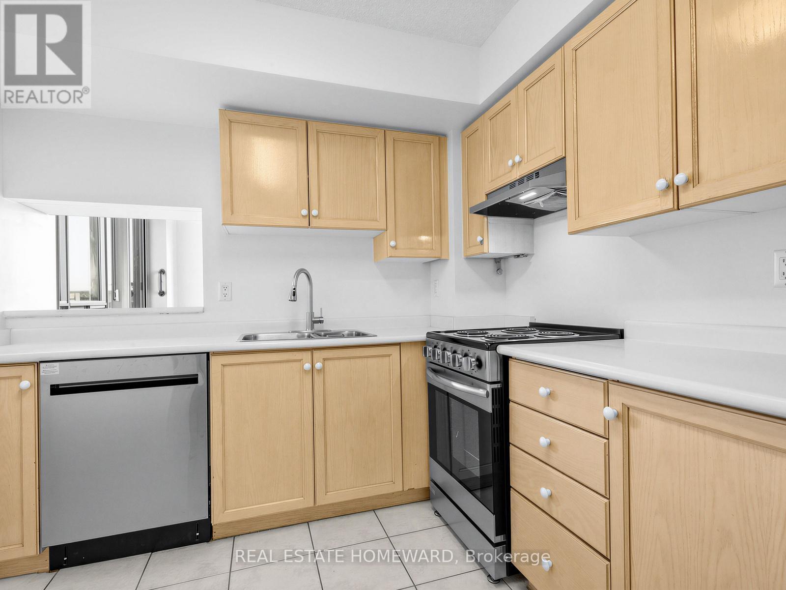 Modern, new appliances in Kitchen - 1102 - 2800 Warden Avenue, Toronto, ON