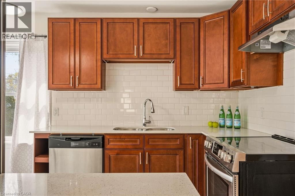 31 Cameron Avenue, Dundas, ON