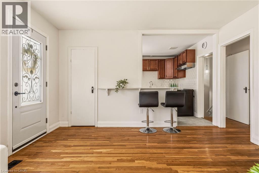 31 Cameron Avenue, Dundas, ON
