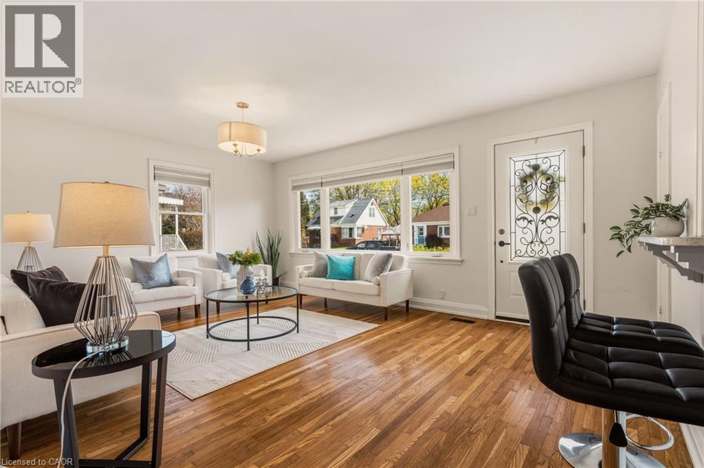 31 Cameron Avenue, Dundas, ON