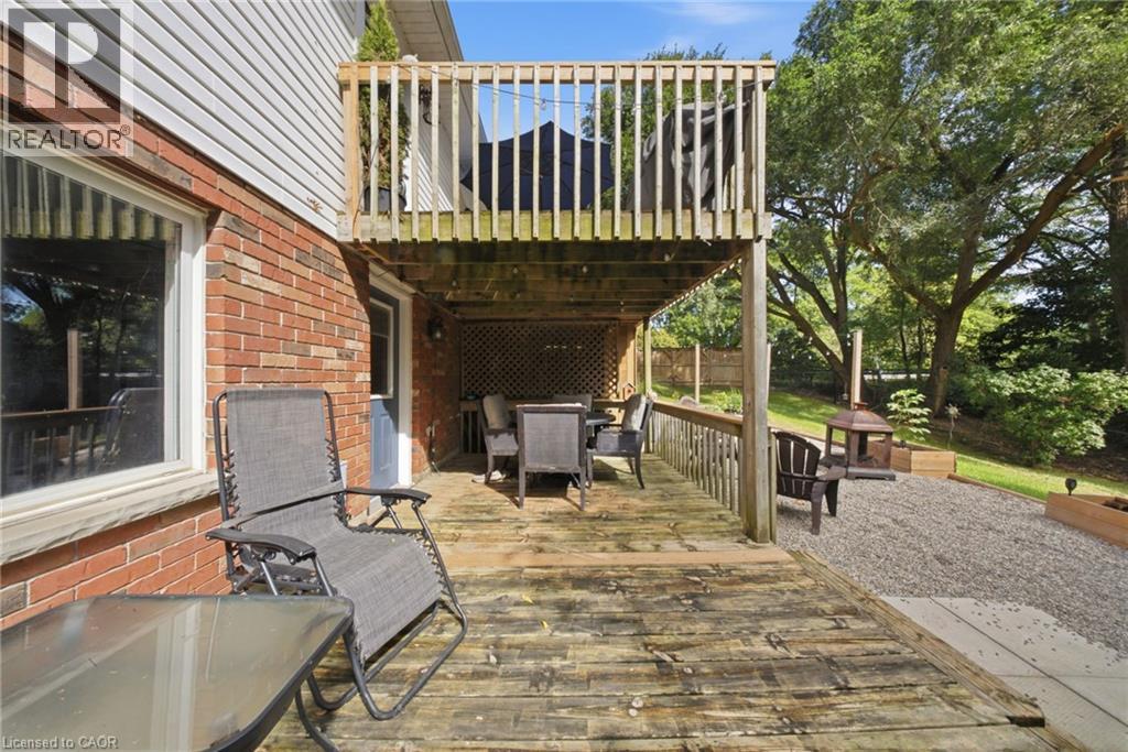11 Dundas Street W, Paris, ON