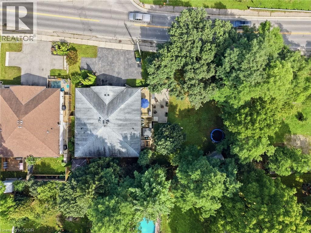 11 Dundas Street W, Paris, ON