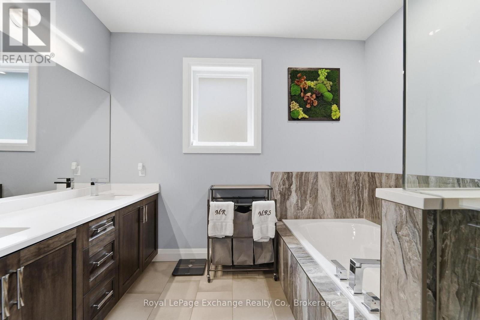 Primary 5pc en-suite - 593 Morrison Crescent, Kincardine, ON