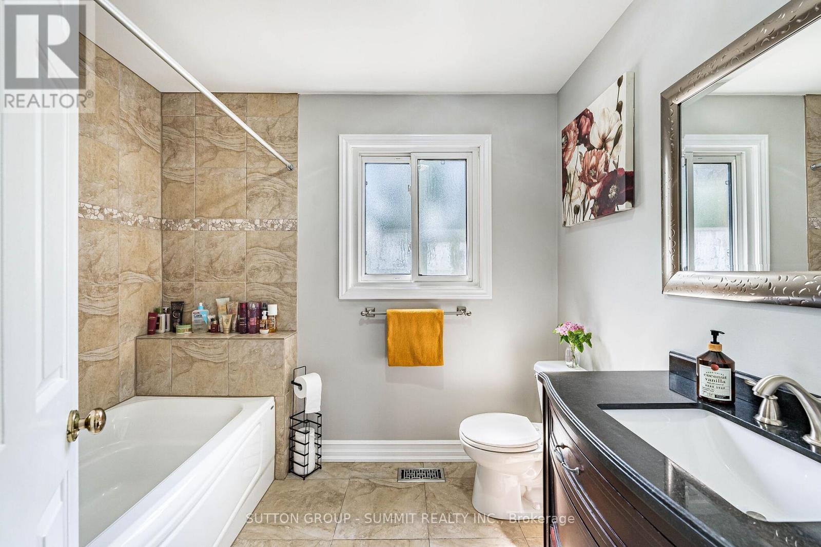 4594 Gatineau Avenue, Mississauga, ON